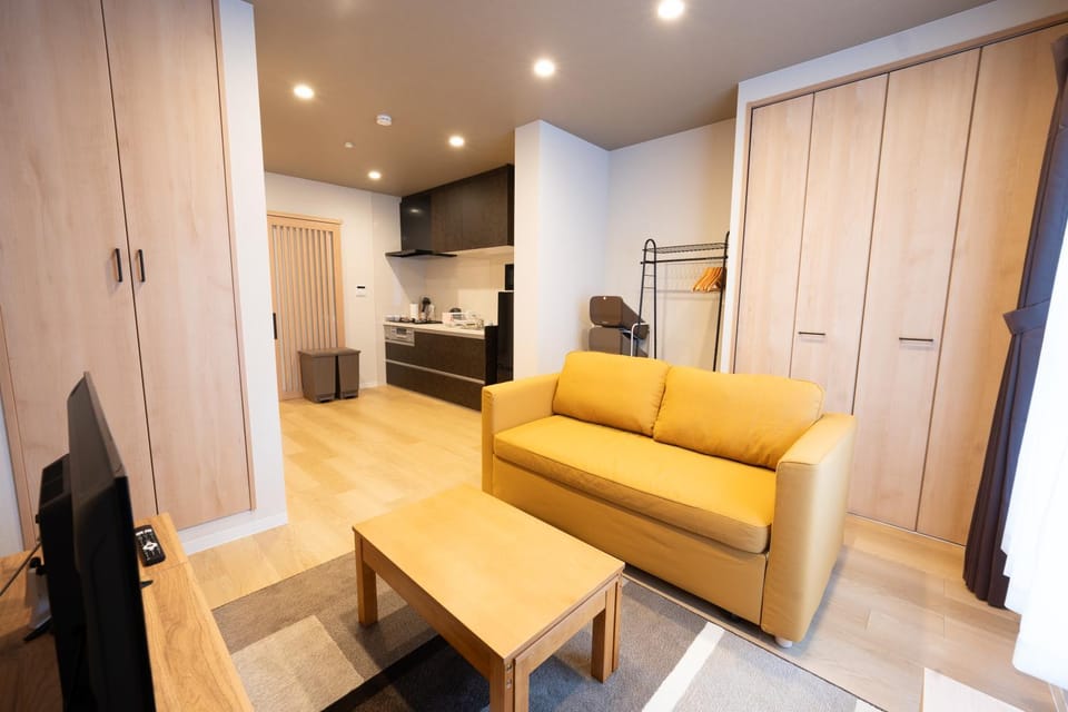 TV and multimedia, Kitchen or kitchenette, Living room, Seating area, wardrobe