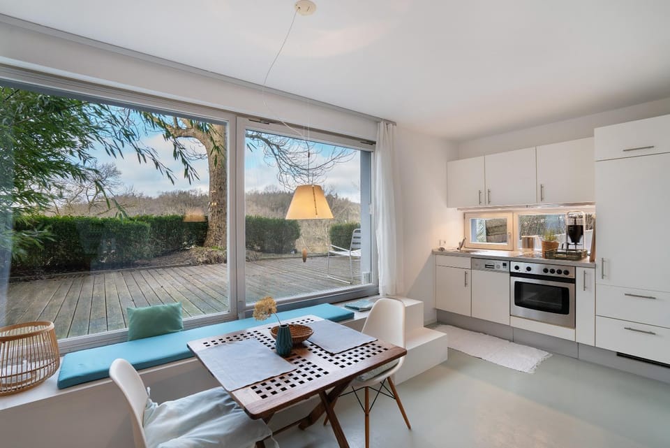 Property building, Kitchen or kitchenette, Living room