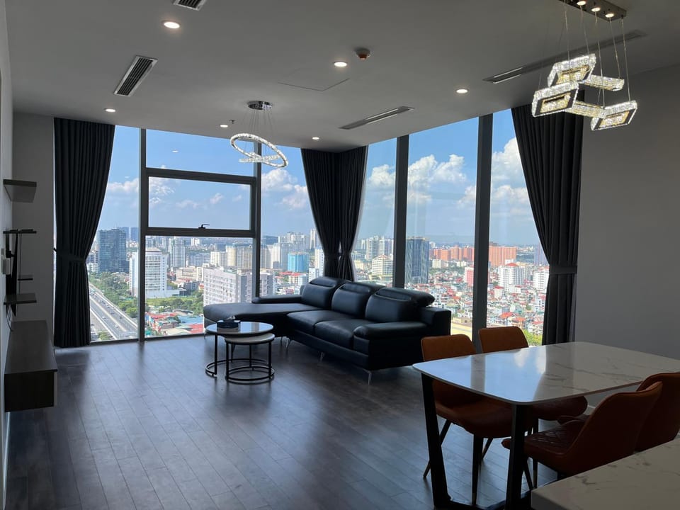 Big Big 3 bedroom in Cau Giay with spectular view Apartment in Laos