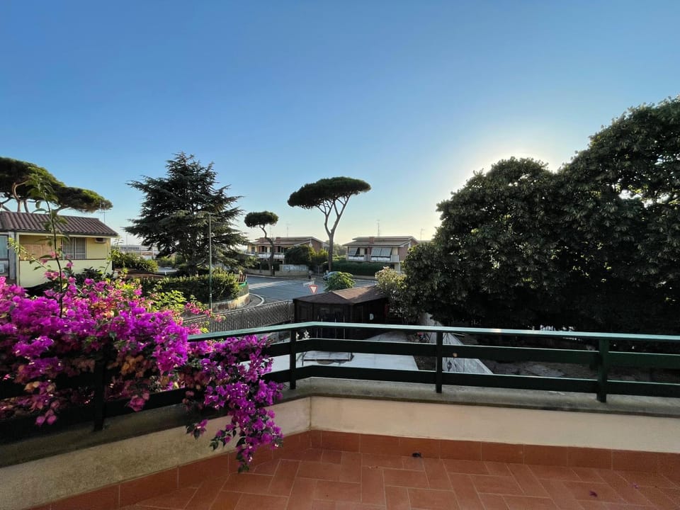 Balcony/Terrace, Garden view
