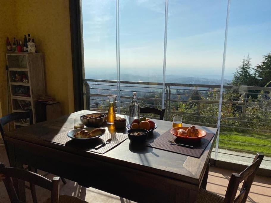 Dining area, Breakfast
