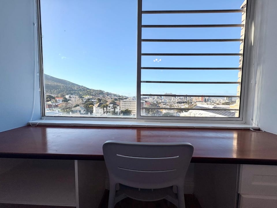 Natural landscape, Dining area, Mountain view, hair dresser