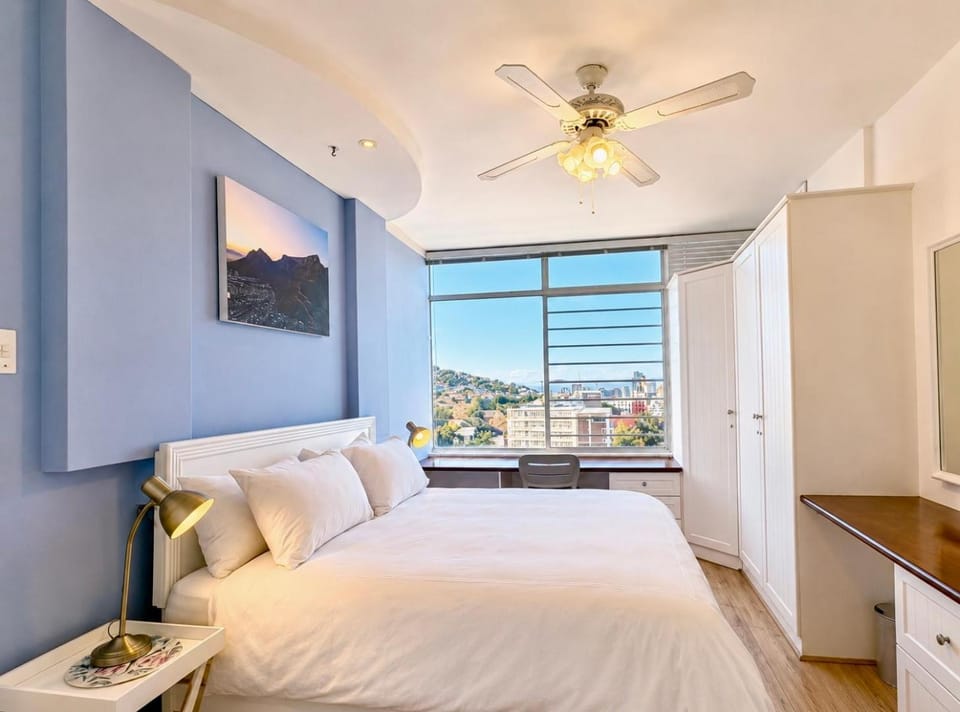 Bed, TV and multimedia, Photo of the whole room, Bedroom, wardrobe