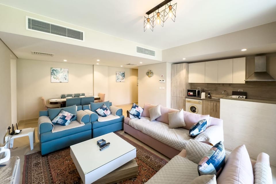 Staggering & Soothing 2 BDR w Pool View Free Pool & Beach Access Apartment in Hurghada