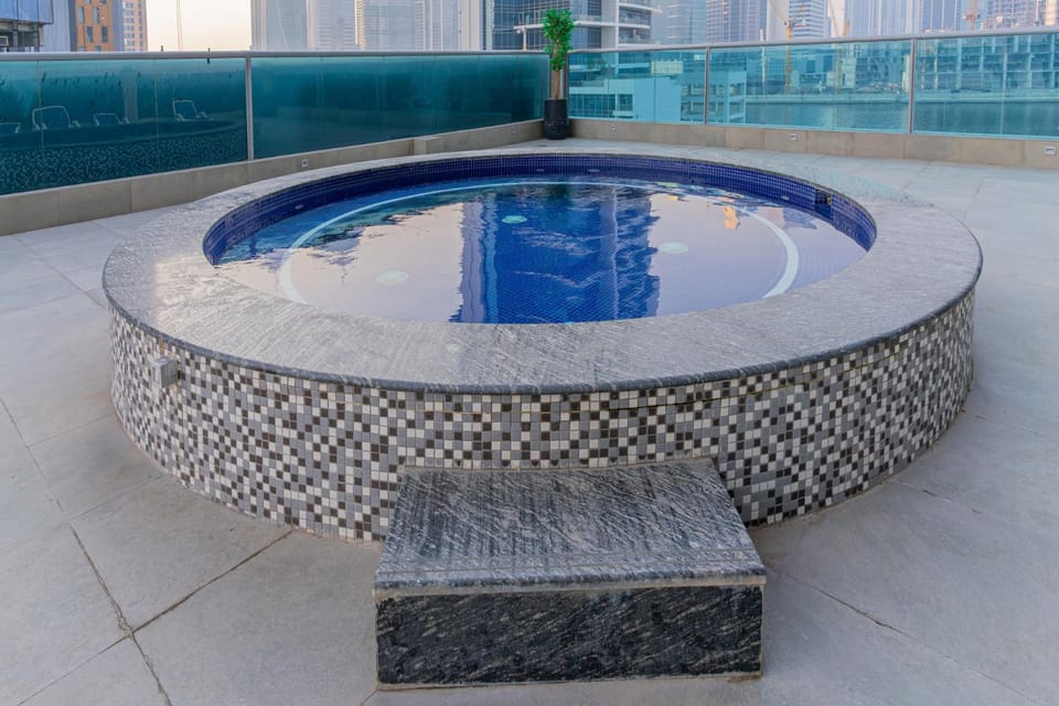 Hot Tub, Hot Tub