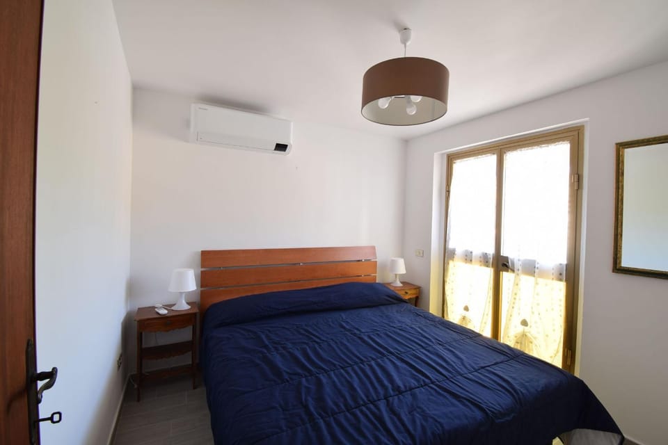 Spring, Winter, Summer, Bedroom, Autumn