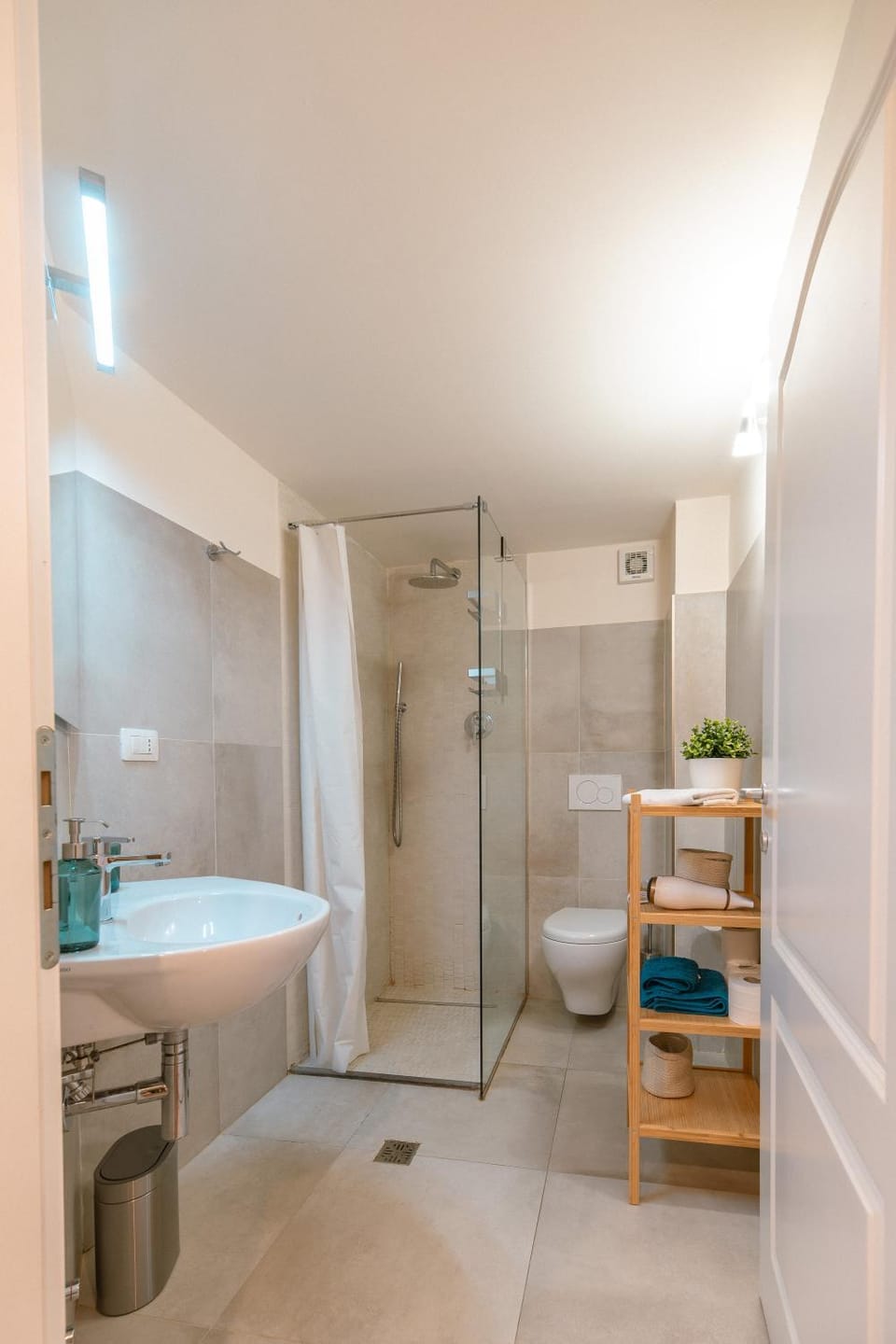 Shower, Bathroom