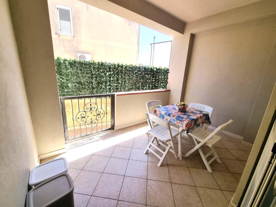 Patio, Balcony/Terrace, Dining area