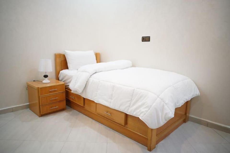 Bed, Bedroom, Inner courtyard view