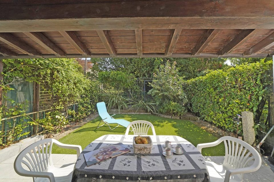 Patio, Garden, Garden view