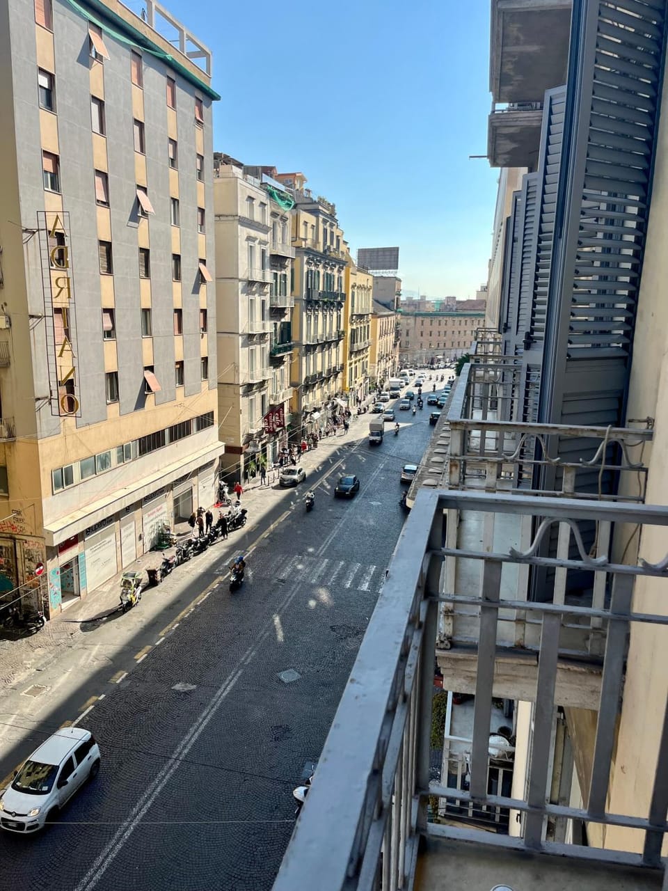 Day, Neighbourhood, City view, Street view, Location