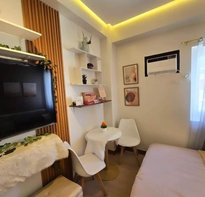 Trees Residences Tower 17 Apartment in Quezon City