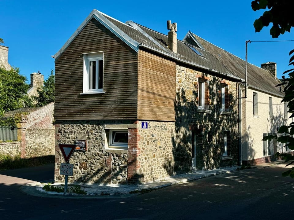 Property building, Neighbourhood, Street view