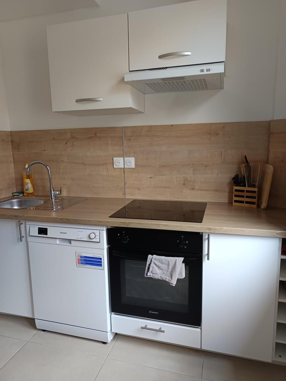 dishwasher, oven, stove, kitchen