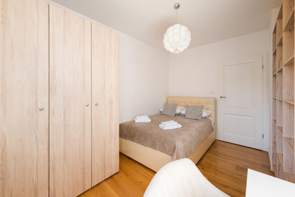 Bed, Photo of the whole room, Bedroom, towels, wardrobe