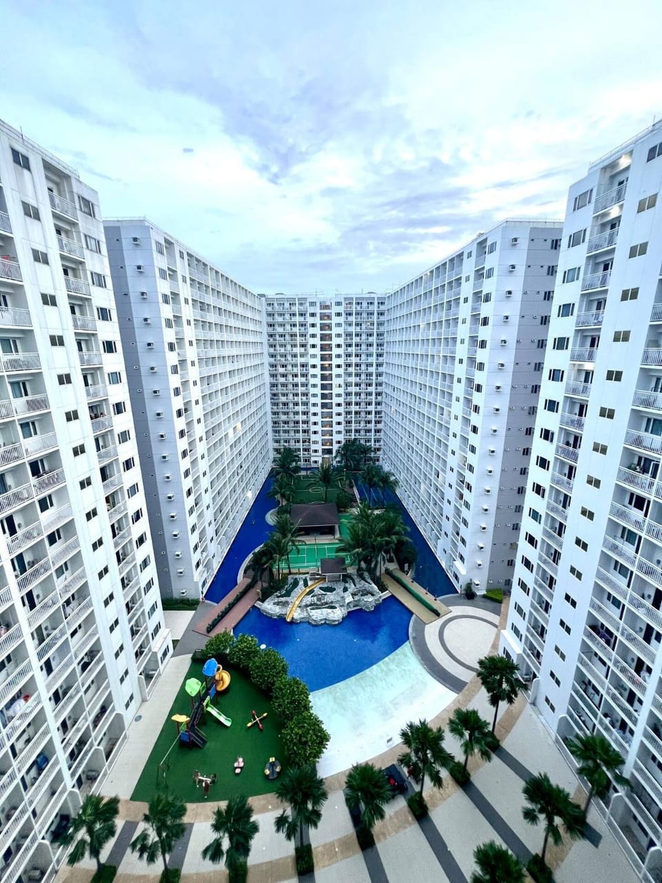 Staycation Pasay near Airport & Mall of Asia 1533 House in Pasay