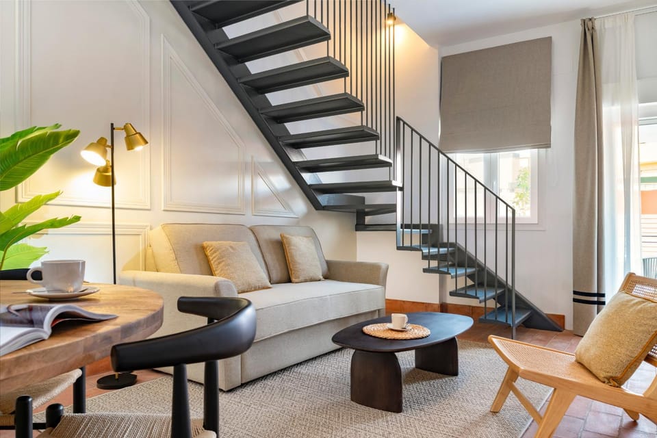Living room, Seating area