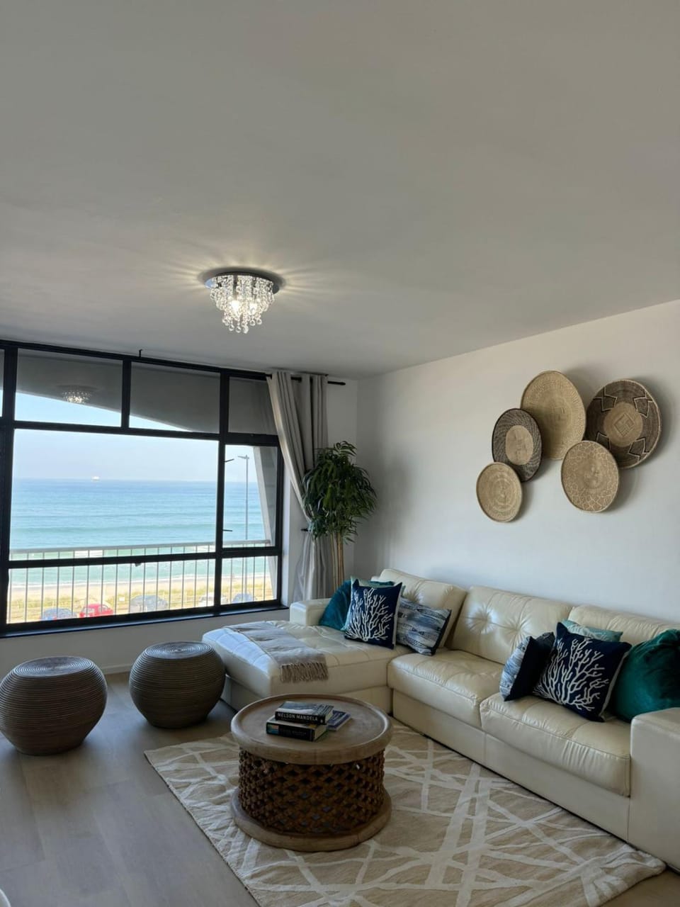 Living room, Sea view