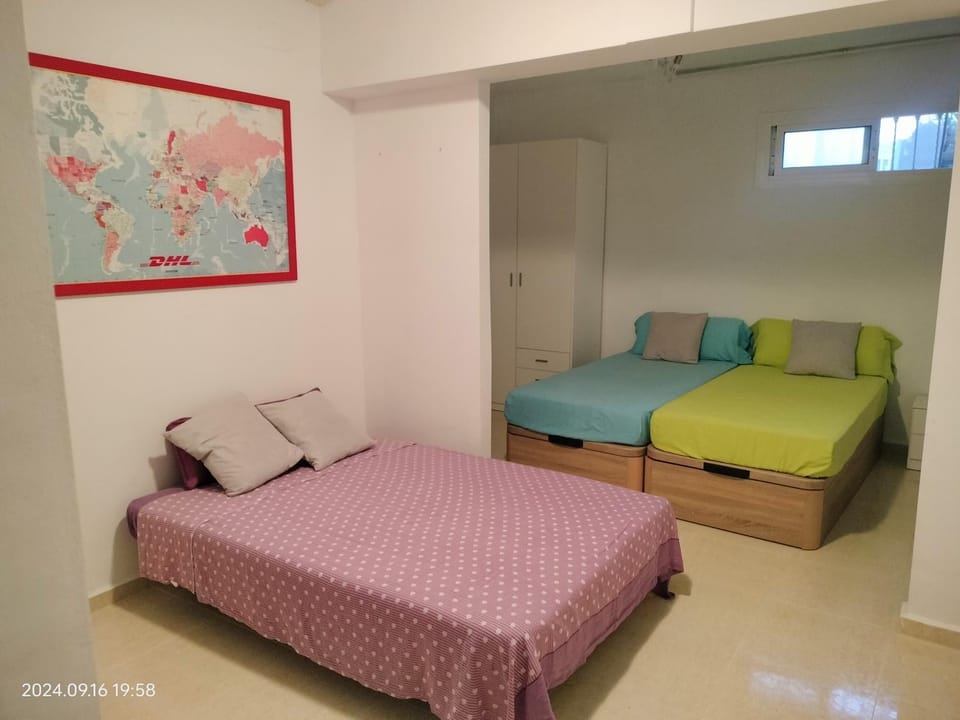 Adosado tranquilo para familias con piscina House in Alacantí