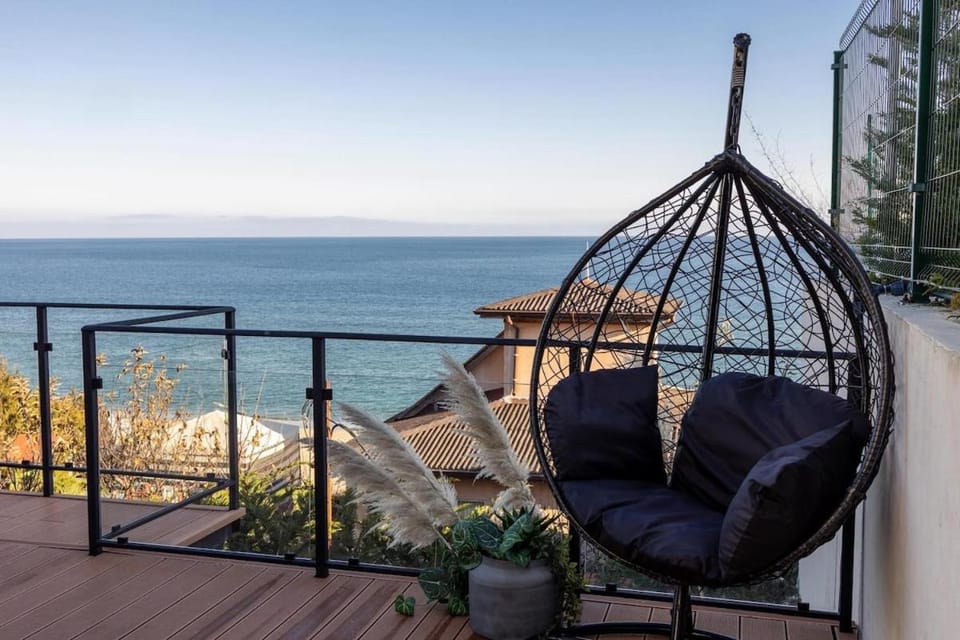 View (from property/room), Balcony/Terrace, Seating area, Sea view