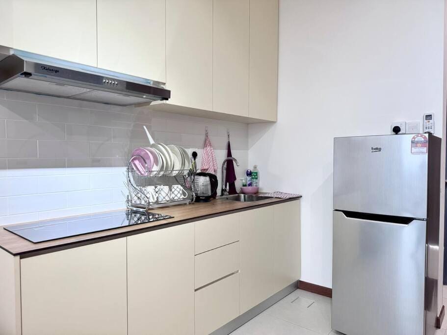 The Podium-Studio-Free 1 Parking-6 Pax Apartment in Kuching