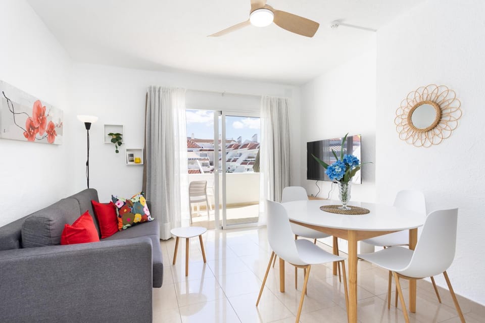 Home2Book Sunny Poolside Apt in Las Floritas Apartment in Playa de las Americas