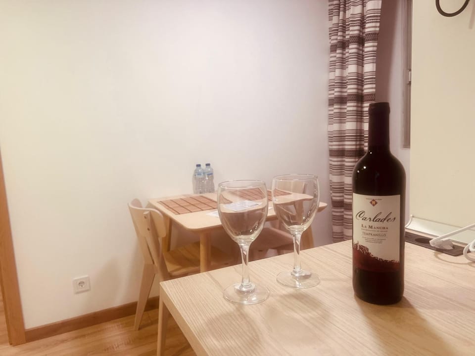 Dining area, Alcoholic drinks