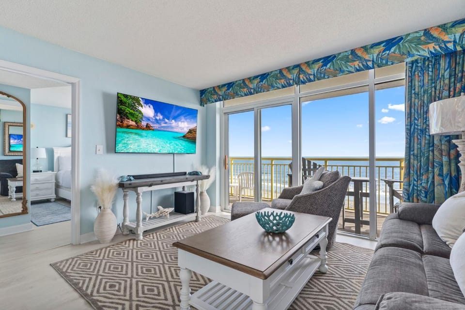 Beautifully Renovated Oceanfront 2 BR Condo with Oversized Balcony! Bay Watch 509 House in Atlantic Beach