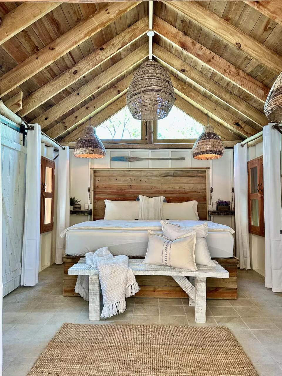 Shipwreck Cove Bed and Breakfast in Belize District