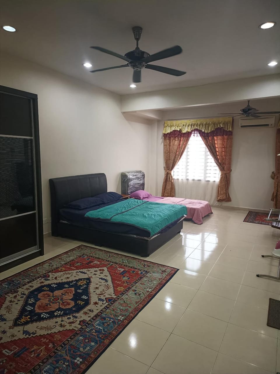Bedroom, air conditioner