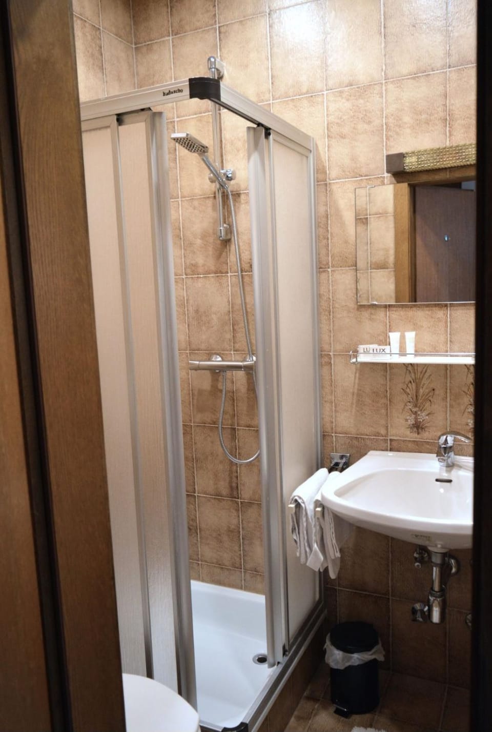 Cafe Zentral, Zimmer mit Frühstück Bed and Breakfast in Carinthia, Austria