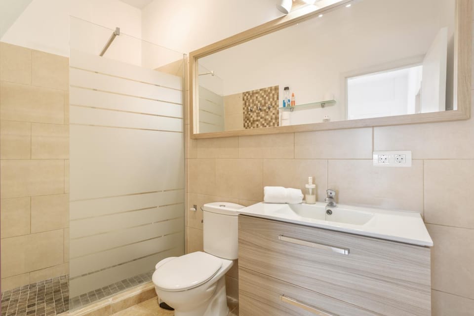 Bathroom, Living room