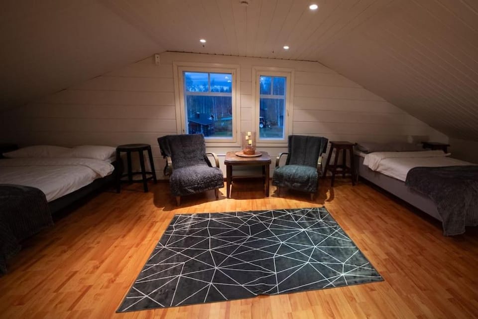 Bed, Photo of the whole room