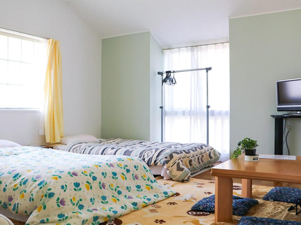 Bed, Photo of the whole room