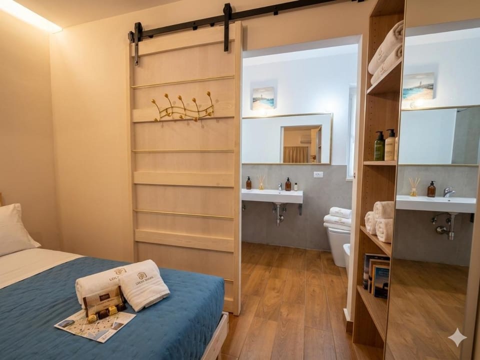 Fly Park B&B Bologna 50 POSTI AUTO 13 POSTI LETTO Bed and Breakfast in Bologna