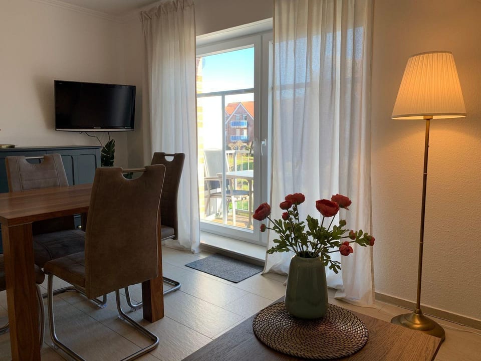 Haus-am-See-Kolkstr-1-OG-rechts Apartment in Norden