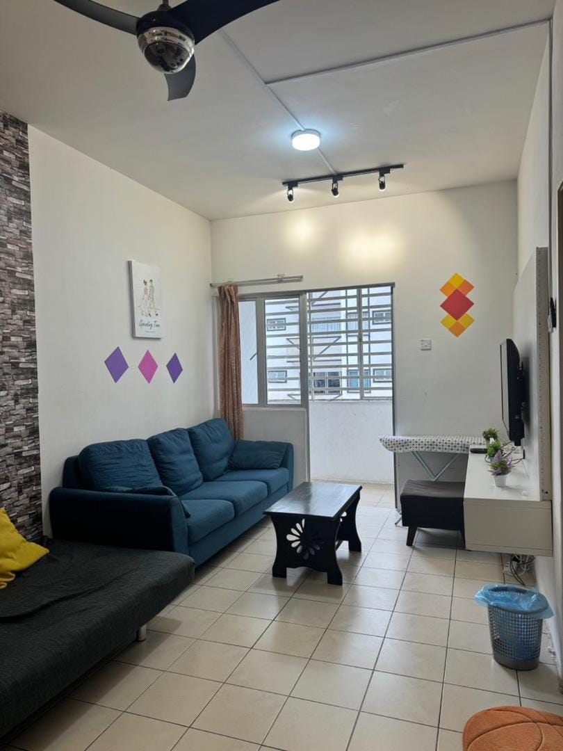 AYAAN SERENE BUDGET HOMESTAY with FREE WiFi and Netflix Apartment in Tanah Rata