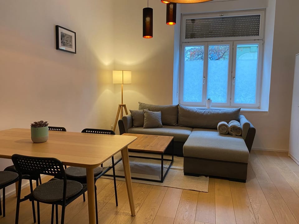 Living room, Seating area, Dining area