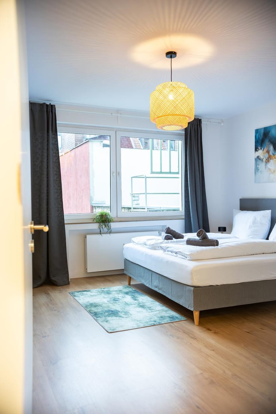 Photo of the whole room, Bedroom