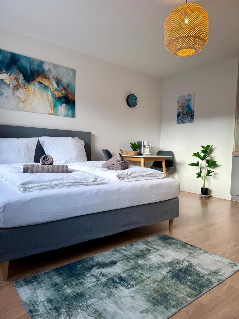 Bed, Bedroom