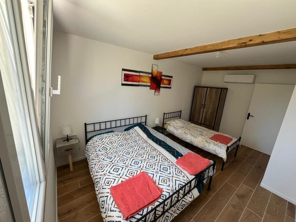 Gîte Périgord 14 personnes avec piscine House in Nouvelle-Aquitaine
