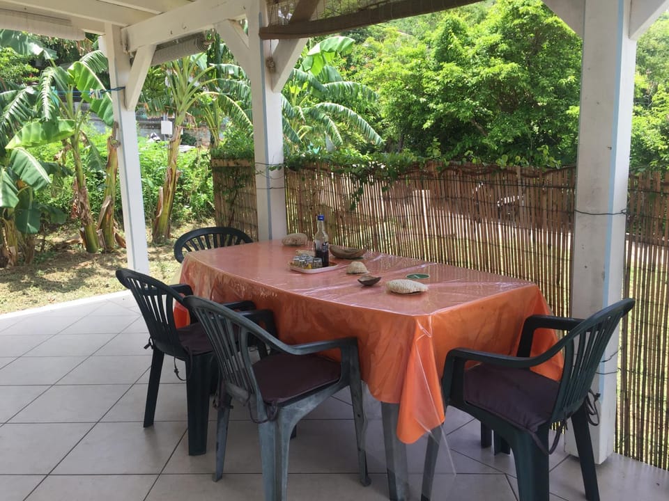 Maison Créole 6 pers les Saintes terre de haut House in Leeward Islands