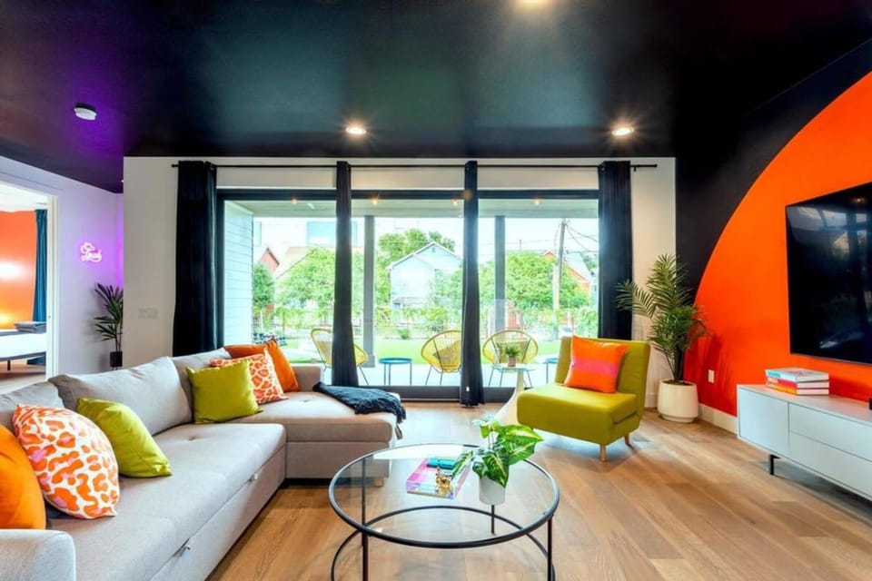 Living room, Seating area