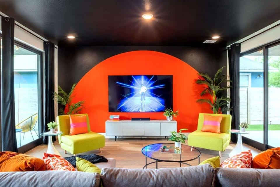 Living room, Seating area