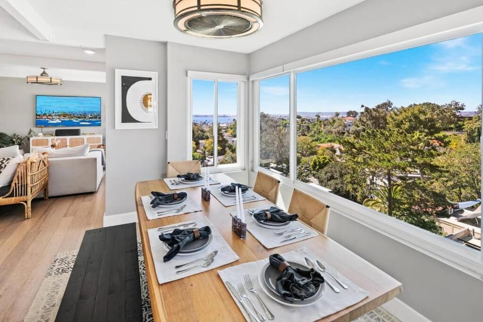 Ventana Vista, Ocean View House in San Diego