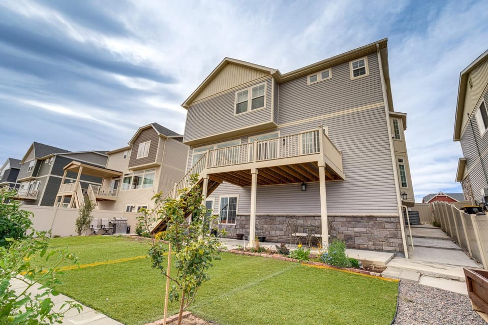 Family-Friendly Aurora Apt w/ Shared Patio! Apartment in Aurora