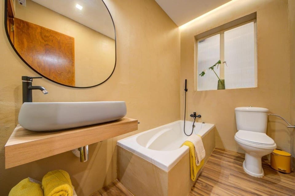 Bathroom, Bath