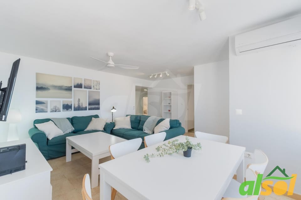 TV and multimedia, Living room, Dining area