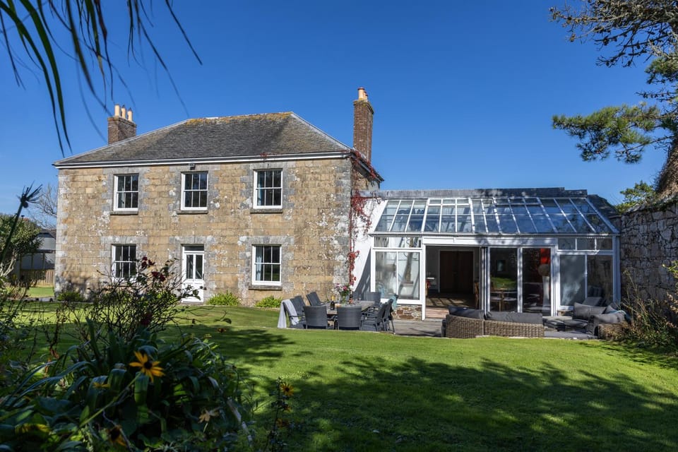 Property building, Garden view