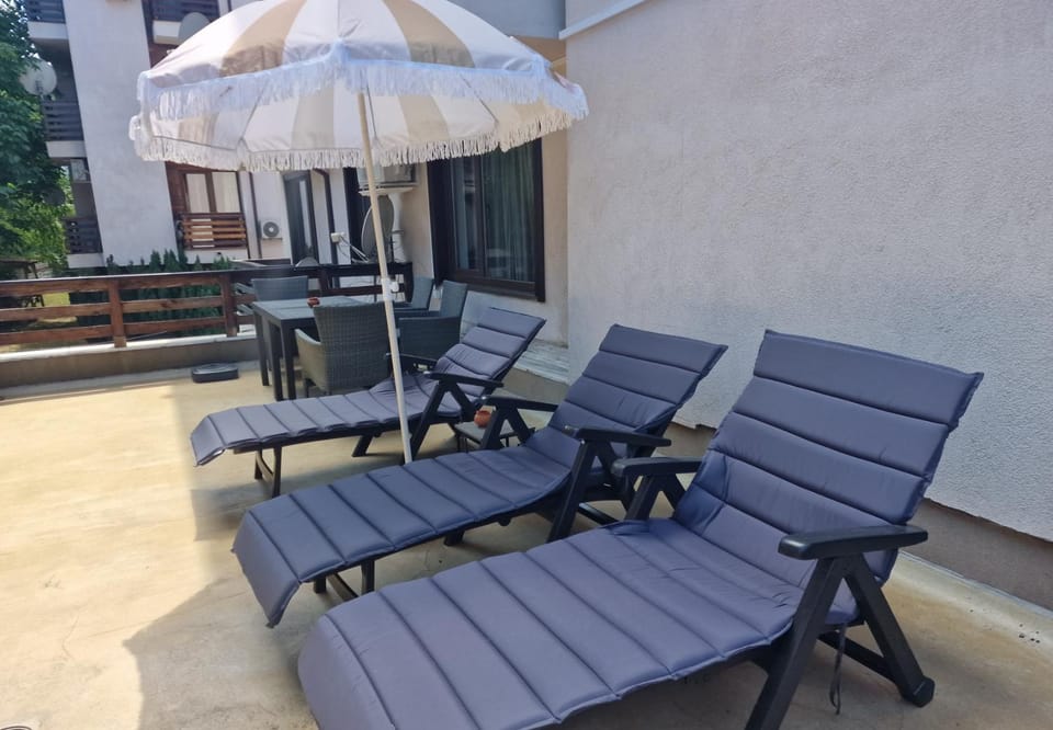 Balcony/Terrace, Balcony/Terrace, Seating area, sunbed